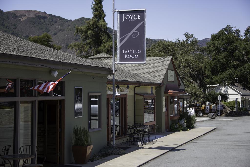 The Blue Sky Lodge Carmel Valley Exteriör bild